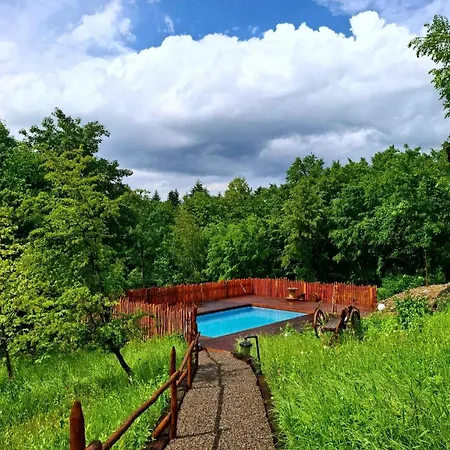 Na Głębuczku Z Prywatnym Jacuzzi Domek alpejski